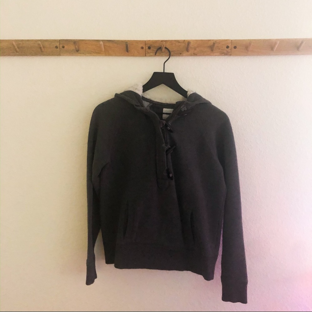 Gap Gray Toggle Button 3/4 Zipper Sweatshirt - image 1